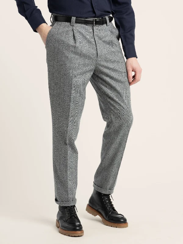 Extra Discounts Grey Pleated Trousers