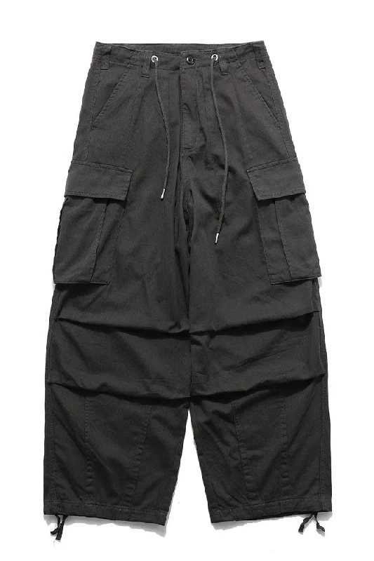 Weekend Deal Cargo Pants with Straight In Grey