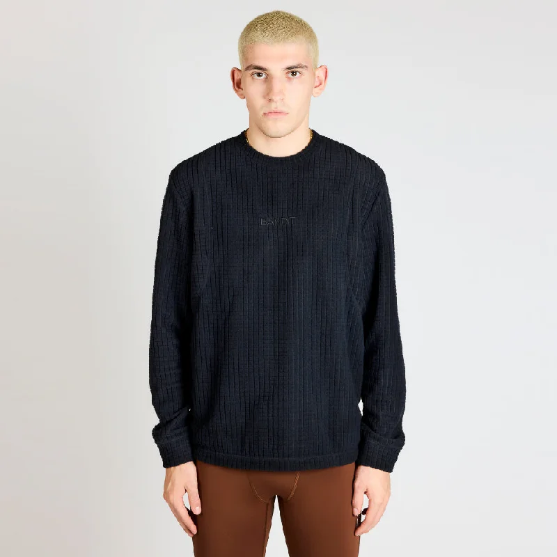 Unbeatable Prices The MacroSoft Grid™ Pullover