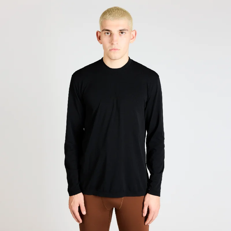 Celebrate the Weekend with Discounts Stratum Seamless™ Men's Seamless Long Sleeve - Black Celebrate the Weekend with Discounts Stratum Seamless™ Men's Seamless Long Sleeve - Black