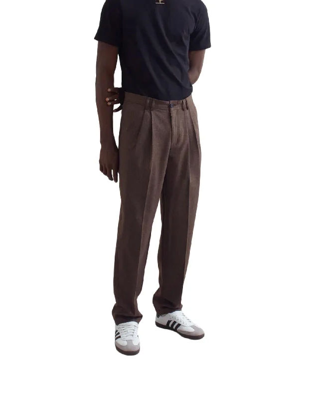 Exclusive Savings Raleigh Pleat Trouser In Brown