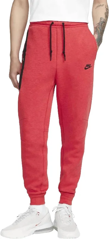 Price Cut Sportswear Tech Fleece Jogger In Red/black
