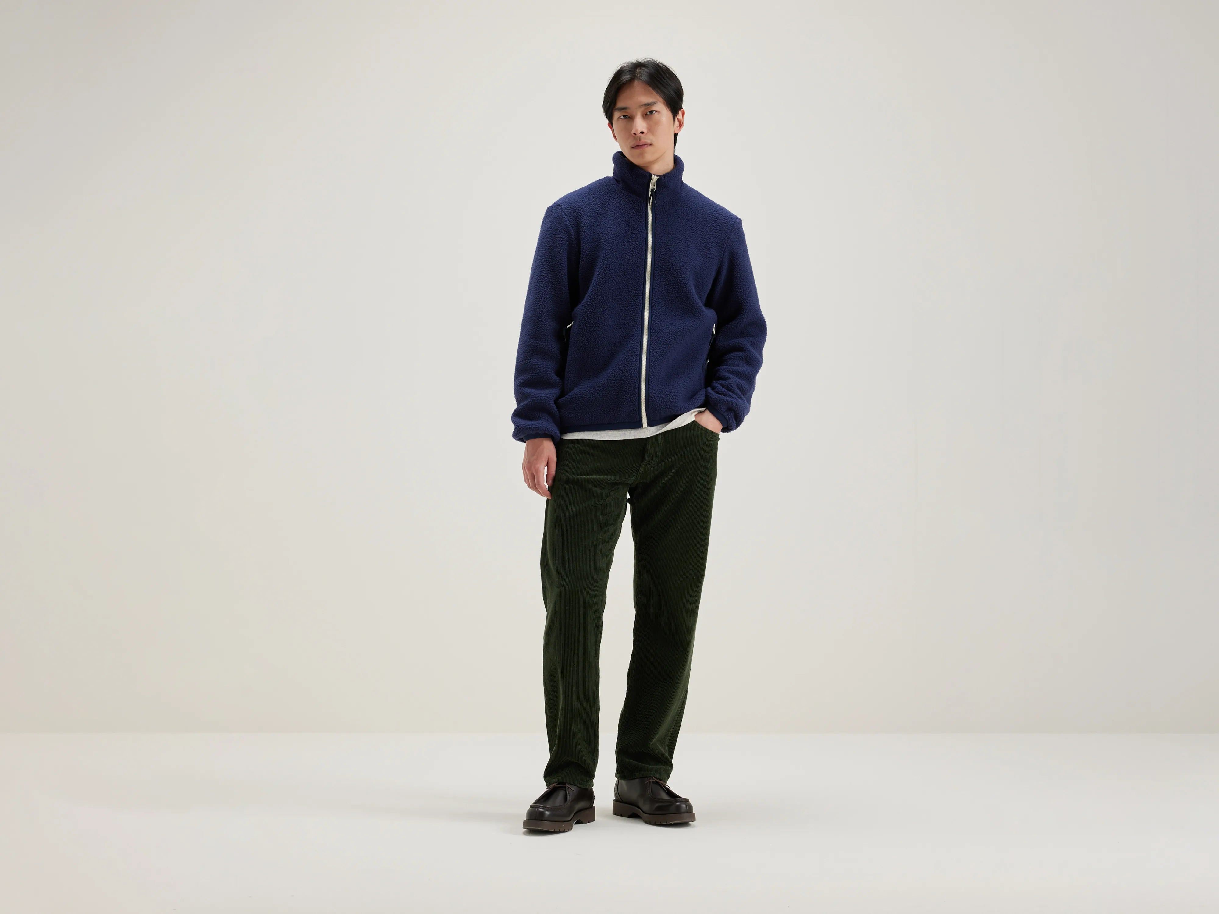 Shop Now Jari zip-up sweatshirt (242 / M / INK)