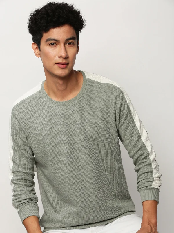 Great Bargains Men Green Solid Casual Sweatshirts