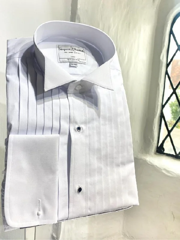 Weekend Bargains to Love WING / STUD